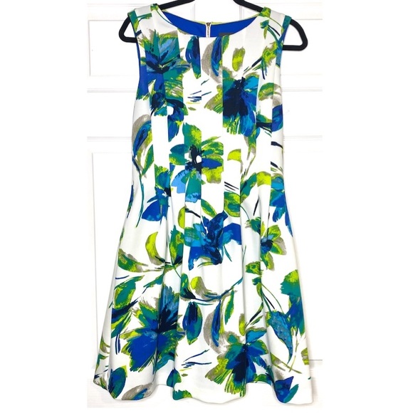 Vince Camuto Dresses & Skirts - Vince Camuto | Fit and Flare Dress